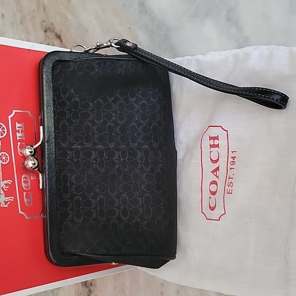 Coach Evening Wristlet - Picture 2 of 9